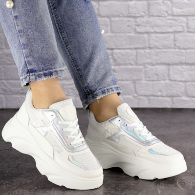 Женские кроссовки Shoes Caddy 41 (26 см) 1513 белые